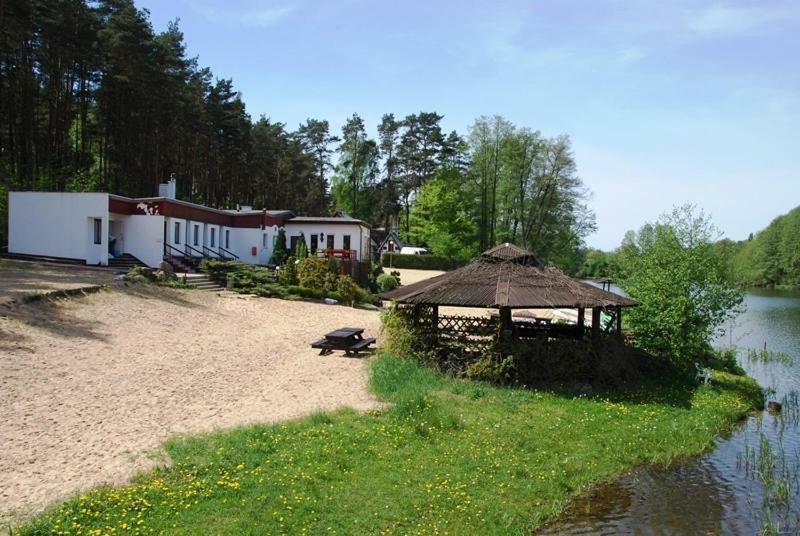Osrodek Wypoczynkowy Sosenka Apartamento Zalom  Exterior foto